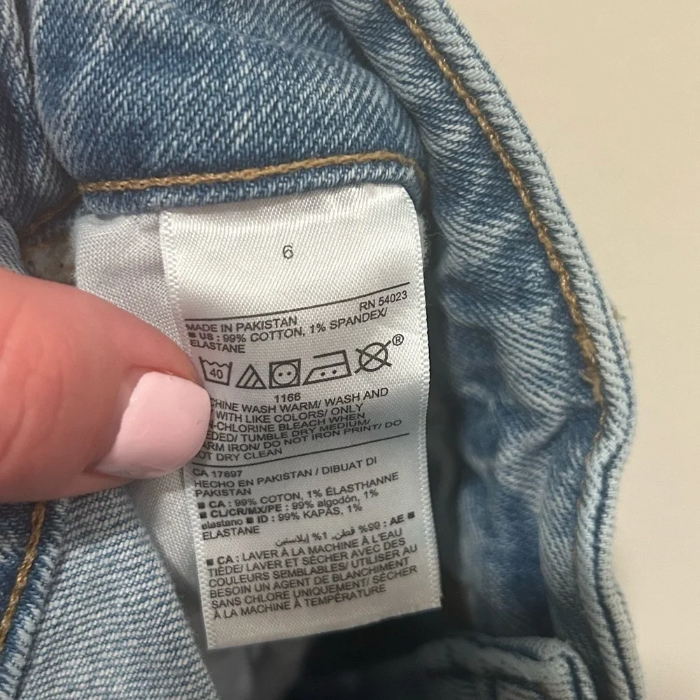 Old Navy denim skirt size 6